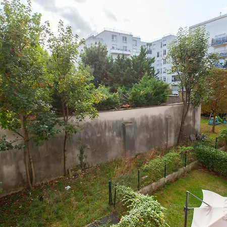 Bright Apt With Balcony At Buttes Chaumont * Paris